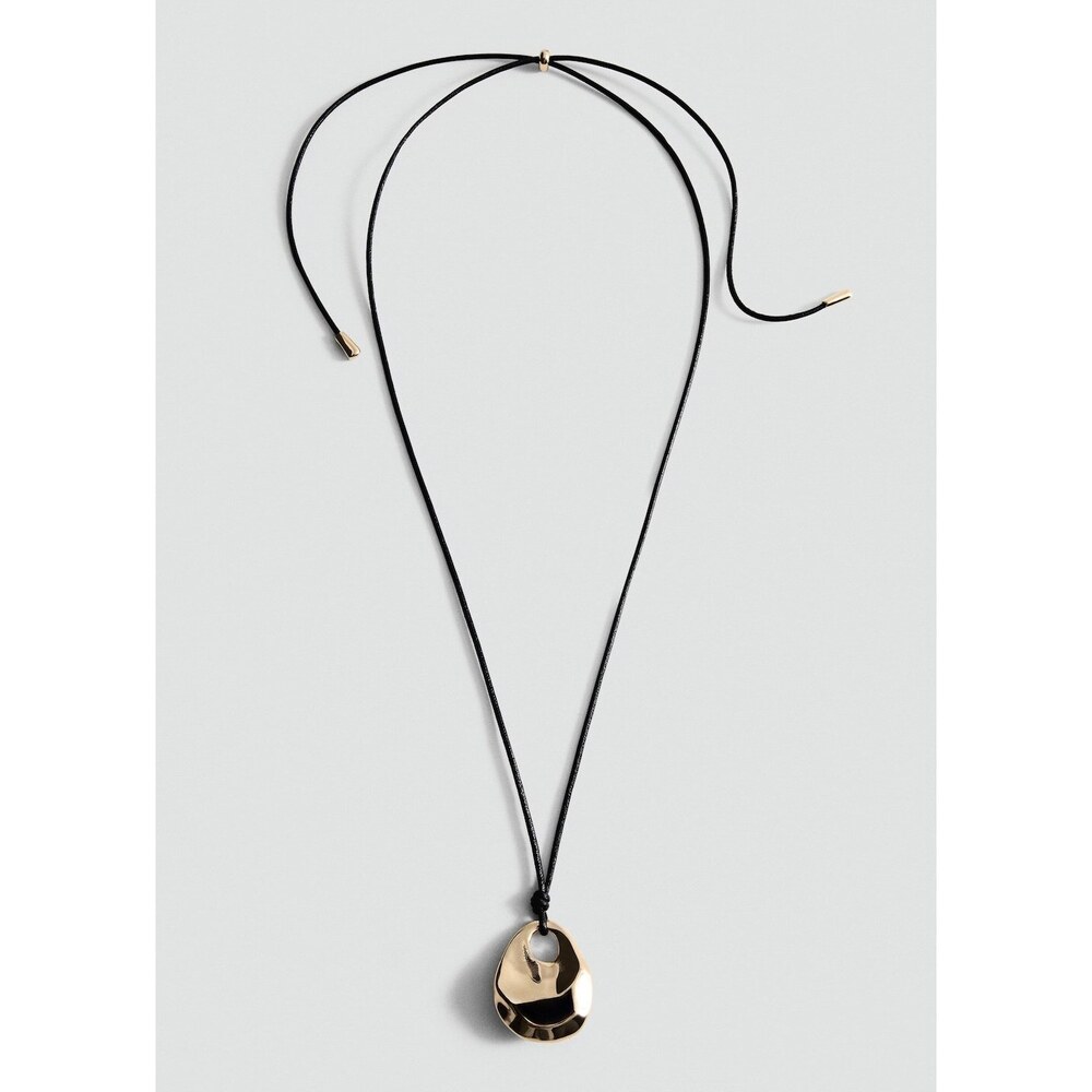 Metal pendant necklace